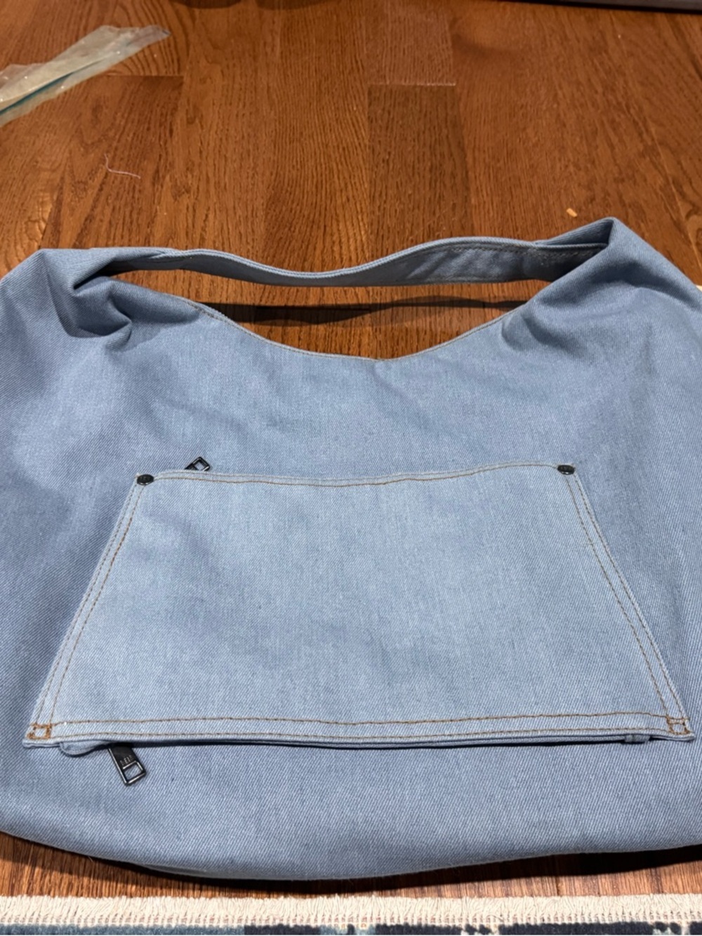 Gap x Beis Travel Hobo - Picture 6 of 6